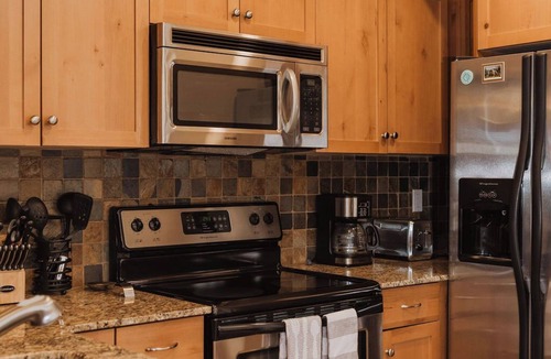 Town Centre Condo | Mountain View Downtown Canmore - Best Location!