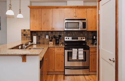 Town Centre Condo | Mountain View Downtown Canmore - Best Location!