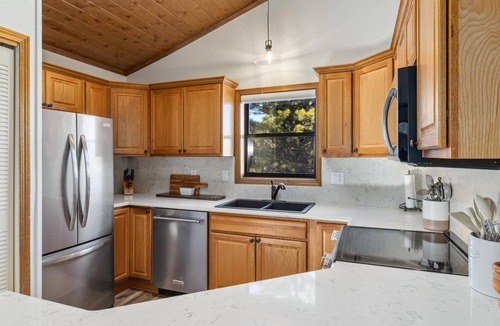 Estes Park Cabin | Mountain View Escape