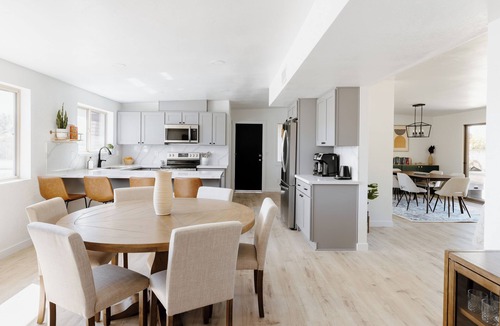 Tres Lomas North House | Mountain View Escape with Pool - Newly Renovated