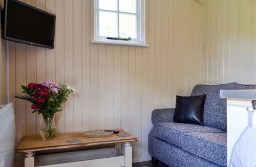 Llanthony House | Mountain View