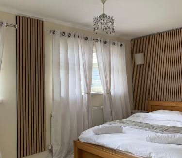 Merthyr Vale House | Mountain View
