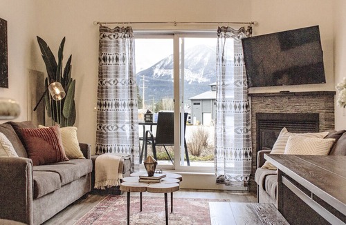 Teepee Town House | Mountain View Haven! OPEN Pool & Hot Tub, King Bed, A/C, Patio, Stunning Views