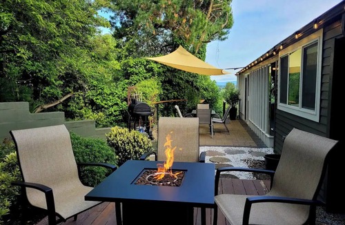 Bryn Mawr-Skyway House | Mountain View Hideaway