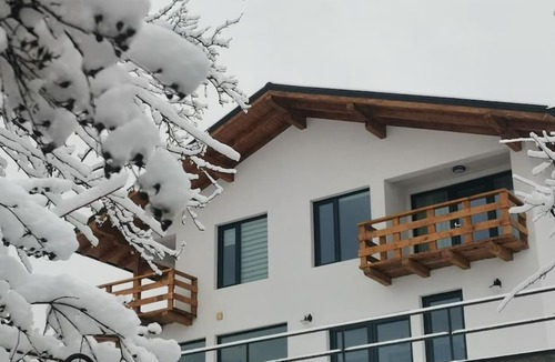 Bran Villa | Mountain view Home Bran
