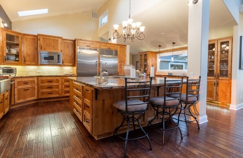 Enumclaw House | Mountain View Home on Stunning Estate
