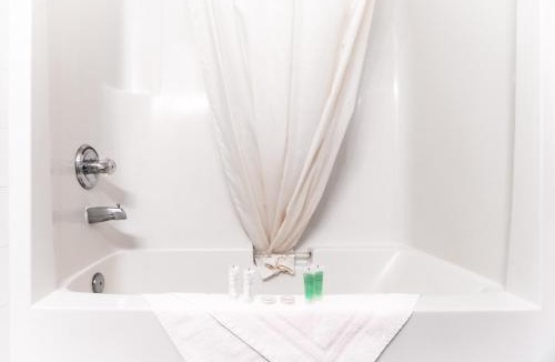 Canmore Hotel | Mountain View Inn