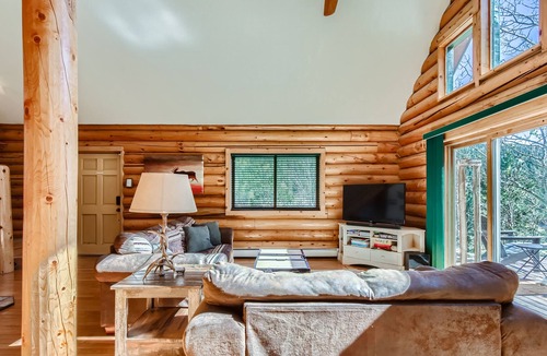 Black Hawk House | Mountain View Log Cabin