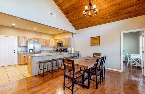 Marble House | Mountain-view log home w/furnished deck, firepit -hiking, biking, national parks