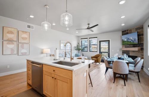 Park City Apartment | Mountain View Magic at Mayflower Lakeside by Park City Vacations