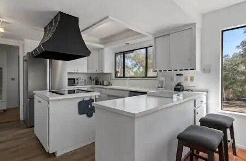 Rough and Ready House | Mountain View Retreat: Your Perfect Getaway