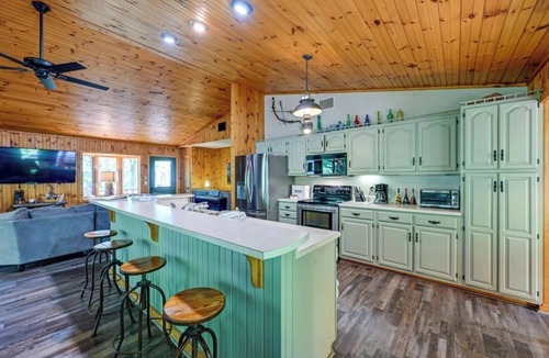Cullowhee House | Mountain View Retreat | Fireplace + EV
