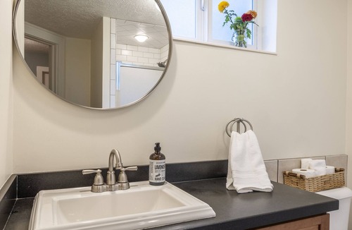 Holladay House | Mountain View Retreat