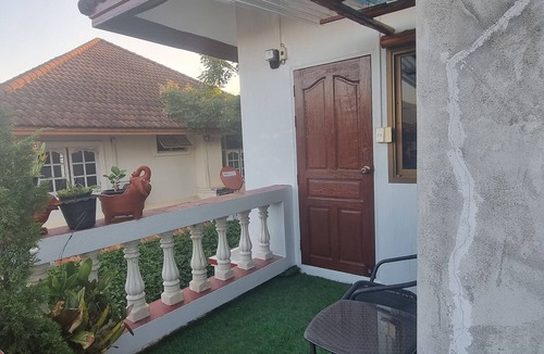 Pa Daet Bed & Breakfast | Mountain view Room Bali Chiang mai Eco friendly location/modern shop amenities