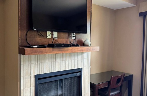 Canmore Apartment | Mountain View Studio