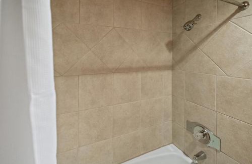 Peak 9 Apartment | Mountain View Studio with AC and Dedicated Parking