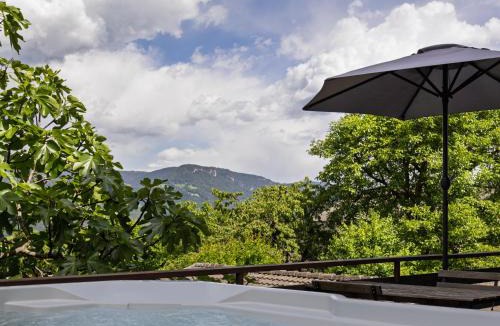 Tesimo Apartment | Mountain View Suites