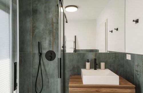 Tesimo Apartment | Mountain View Suites