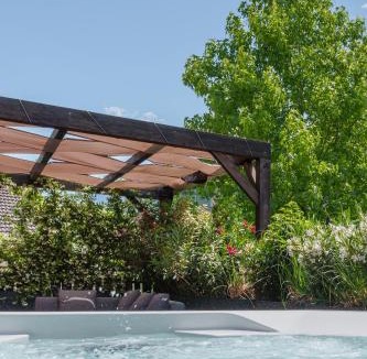 Tesimo Apartment | Mountain View Suites