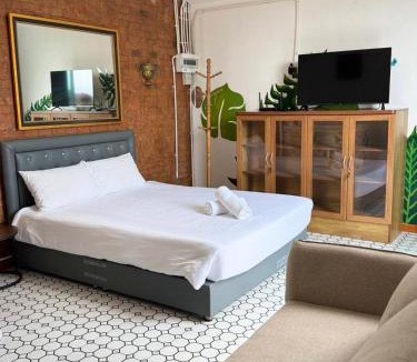 Nong Chaeng Apartment | Mountain View