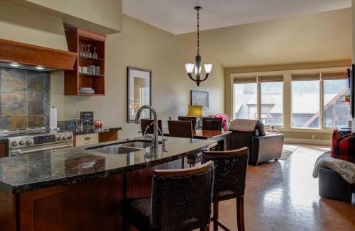 Canmore Apartment | Mountain View (Top Floor) Condo