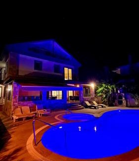 Dalyan City Center Villa | mountain view Villa Zuhal Dalyan
