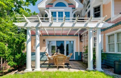 Jackson House | Mountain Views: Beautiful Nestlenook Farm Home!