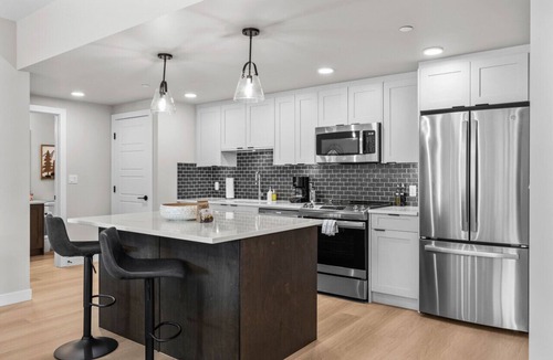 Copperstone Resort Apartment | Mountain Views | Pool & Hot Tub | Chic Interior