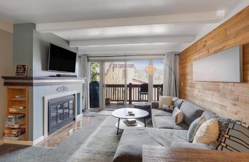 Wildernest Apartment | Mountain Views & Meadows