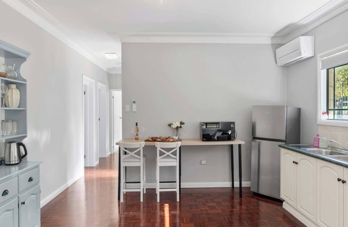 Milton House | Mountain Views Milton - renovated home near village