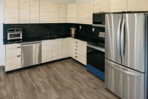 Sooke Apartment | Mountain Views - Peaceful Retreat - 1BR suite