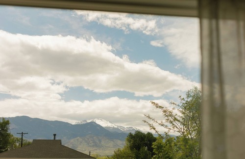 Central Colorado Springs House | Mountain Views in spacious House Close to Downtown