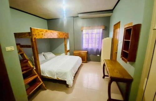 Baguio House | Mountain Villa View Three spacious bedrooms