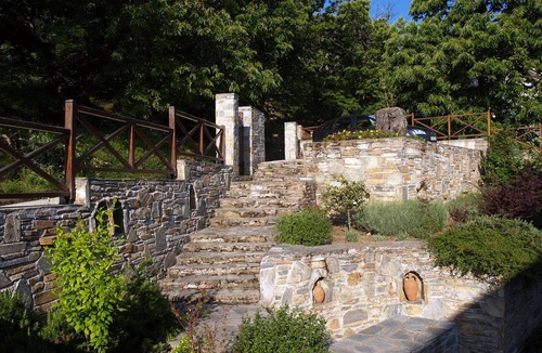Xorichti Villa | Mountain villa with beautiful gardens and sea view, near Mylopotomos beach