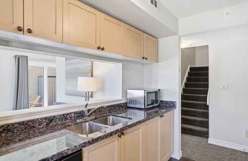 The Blue Mountains Hotel | Mountain Walk Condos