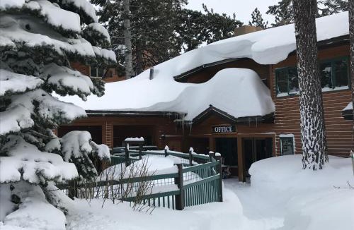 Mammoth Lakes Apartment | Mountainback 72 Corner Unit