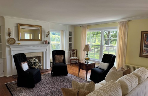 Hood House | Mountains, cows & serenity. Great for celebrations, birthdays & family events