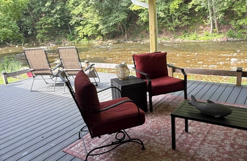 Elizabethton House | Mountains surround Doe River 400 ft Frontage, wildlife out the back door.