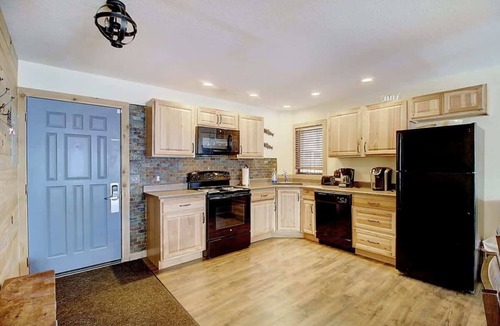 Silvercreek Condo | Mountainside #95 | Ski-In/Ski-Out Granby Ranch | Private Hot Tub | 2BR Sleeps 6