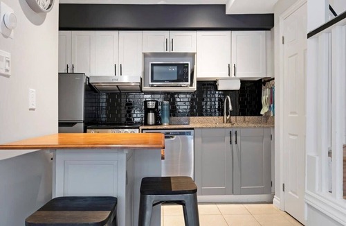 Craigleith Apartment | Mountainside Escape | Pool, Shuttle & Patio