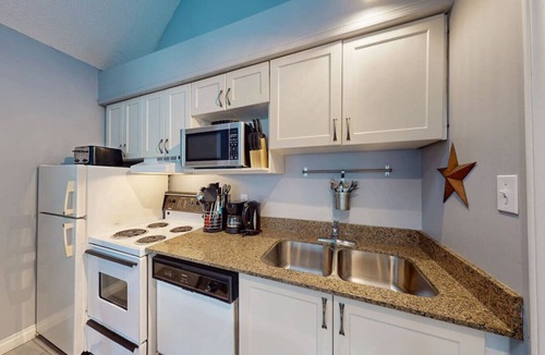 Craigleith Condo | Mountainside at North Creek, Pool, Hot Tub, Tennis