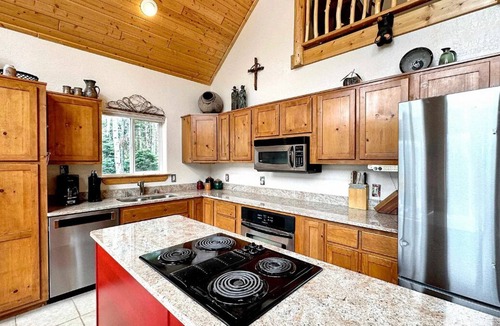 Angel Fire Ski Chalet | Mountainside Chalet with views! Private 2 acres. 4beds, 3 baths 2 master suites.