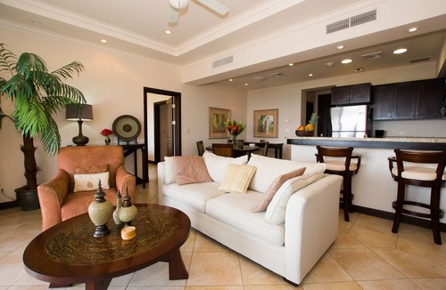 Coco Condo | Mountainside condo with View includes Clubhouse facilities with min. 2 week stay