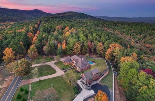 Mena House | Mountainside Luxury Unit 3—LOCATION! LOCATION!
