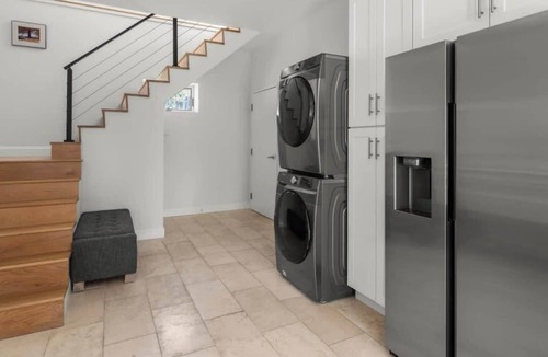 Morrisville Cottage | Mountaintop Loft: Private Guest House w/Fireplace