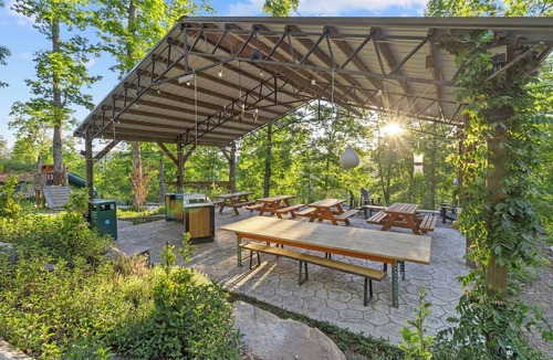 Lupton City Cabin | Mountaintop Retreat - central hiking & activities