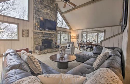 Nellysford House | Mountaintop Wintergreen Resort Home w/Deck, Views