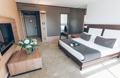 Biot Hotel | Mouratoglou Hotel & Resort