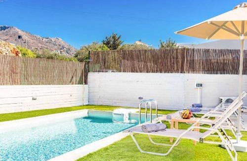 Plaka Villa | Mournia Plaka