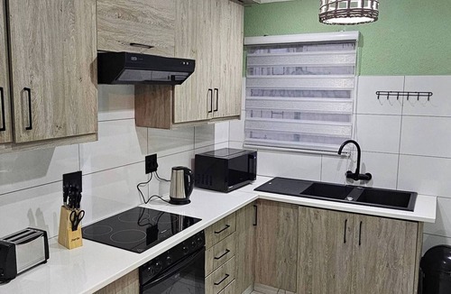 Rustenburg House | Moutain Ridge Lux Stay